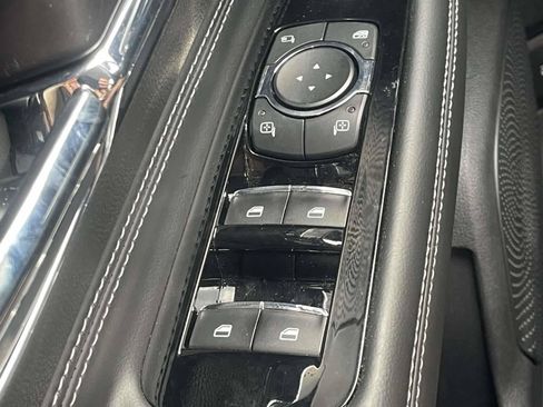 Used 2025 Lincoln Corsair FWD image 29