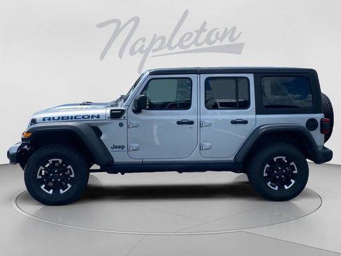 Used 2024 Jeep Wrangler Unlimited Rubicon 4xe AWD/4WD image 2
