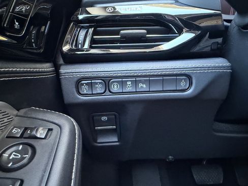 Used 2024 Acura MDX SH-AWD w/ Advance Package image 28