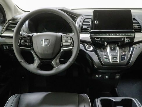 New 2026 Honda Odyssey Touring image 25