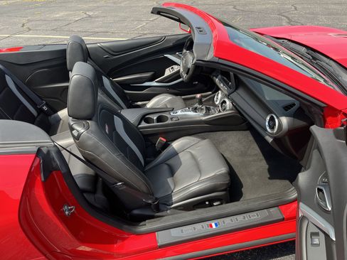 Used 2017 Chevrolet Camaro SS image 25