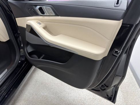 Used 2021 BMW X7 xDrive40i w/ Executive Package AWD/4WD image 13