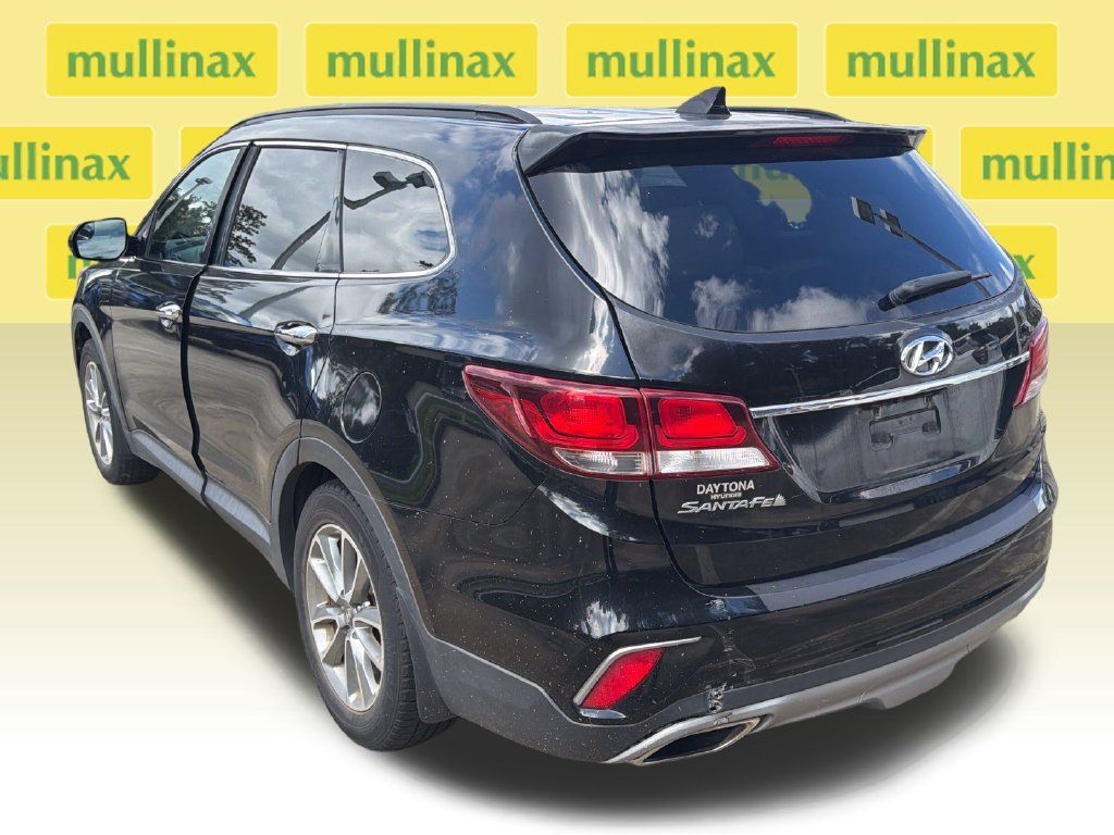 Used 2018 Hyundai Santa Fe SE w/ Cargo Package FWD image 9
