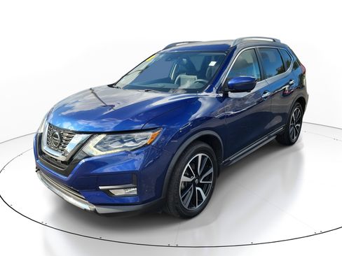 Used 2018 Nissan Rogue SL w/ Premium Package image 2