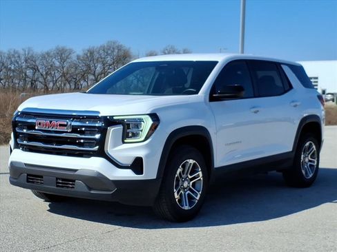 Used 2025 GMC Terrain Elevation image 10