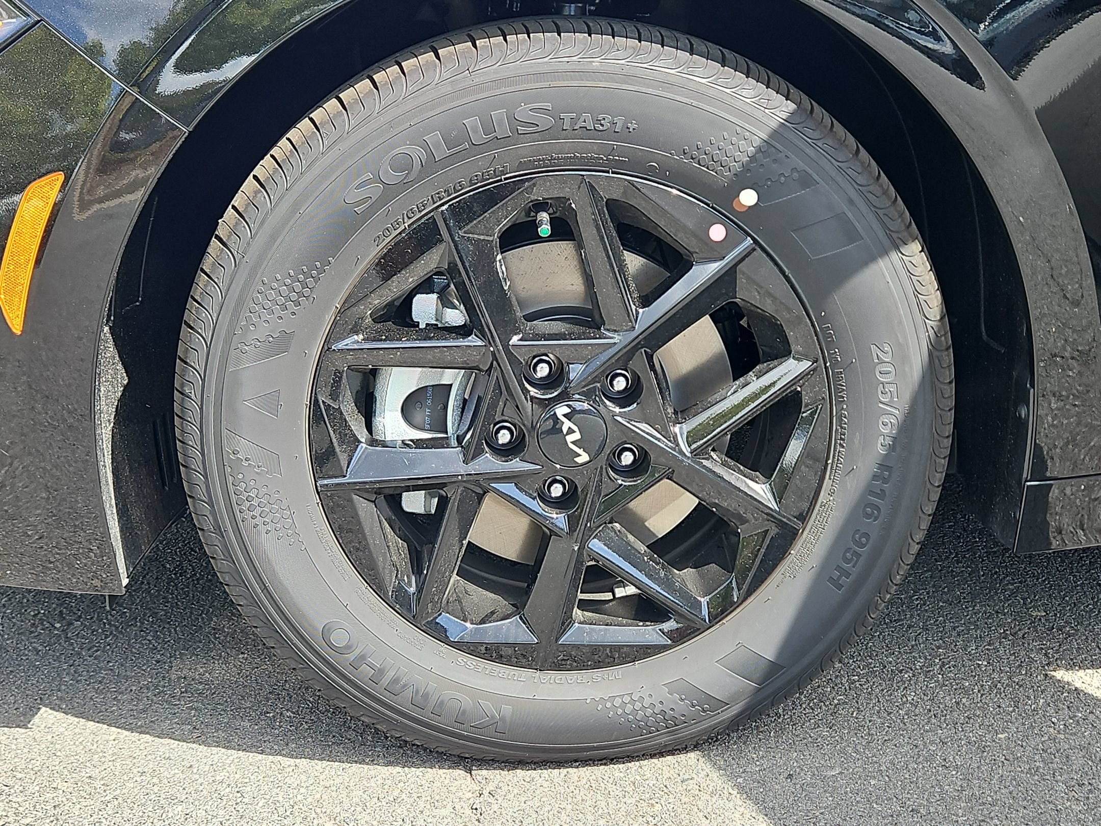 New 2026 Kia K5 LXS FWD image 13