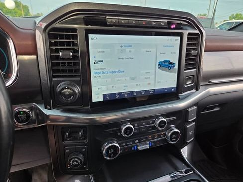 Used 2021 Ford F150 Lariat w/ Equipment Group 502A High AWD/4WD image 22
