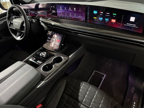 New 2026 Cadillac Escalade ESV V w/ LPO, ONYX Package image 60