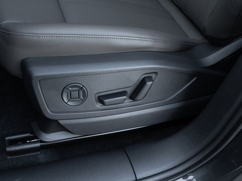 New 2025 Audi Q5 Premium image 21