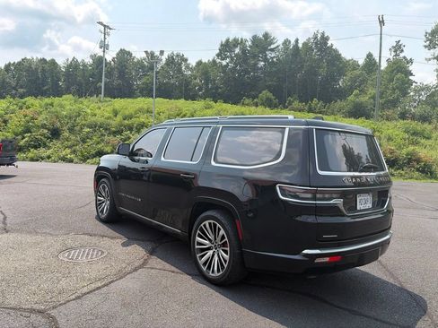 Used 2022 Jeep Grand Wagoneer Series III AWD/4WD image 7