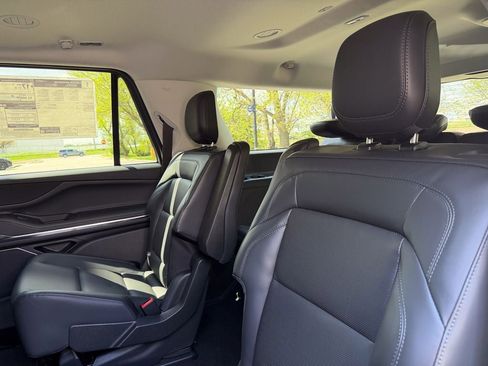 New 2026 Lincoln Navigator L Premier AWD/4WD image 15