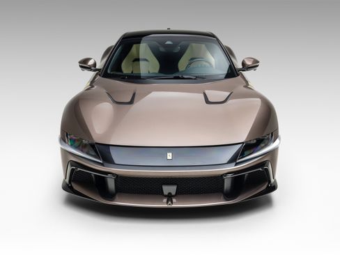 Certified 2025 Ferrari 12Cilindri image 4