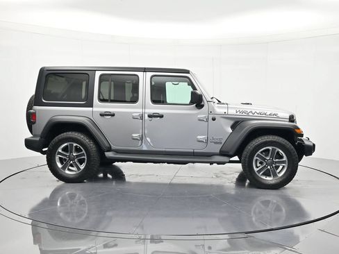 Used 2019 Jeep Wrangler Unlimited Sport w/ Technology Group AWD/4WD image 4