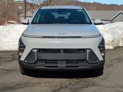 Certified 2026 Hyundai Kona SE image 8