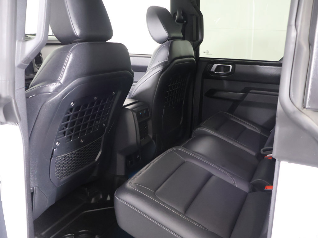 Used 2025 Ford Bronco Badlands AWD/4WD image 29