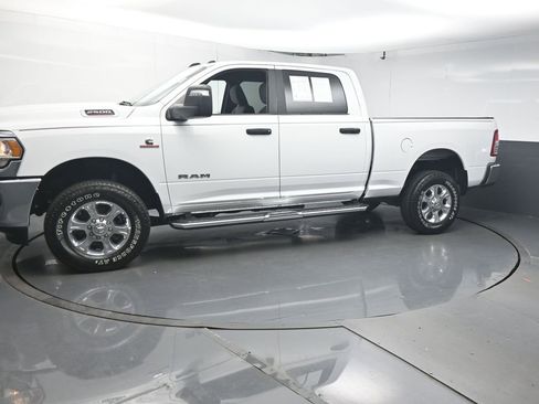 Used 2024 RAM 2500 Big Horn w/ Off Road Package AWD/4WD image 4