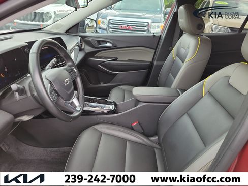 Used 2024 Chevrolet Trax ACTIV w/ Driver Confidence Package FWD image 15