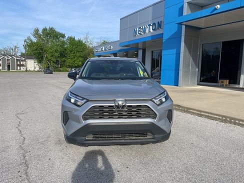 Used 2025 Toyota RAV4 LE image 3