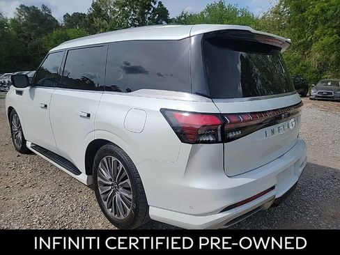 Certified 2025 INFINITI QX80 Luxe image 3