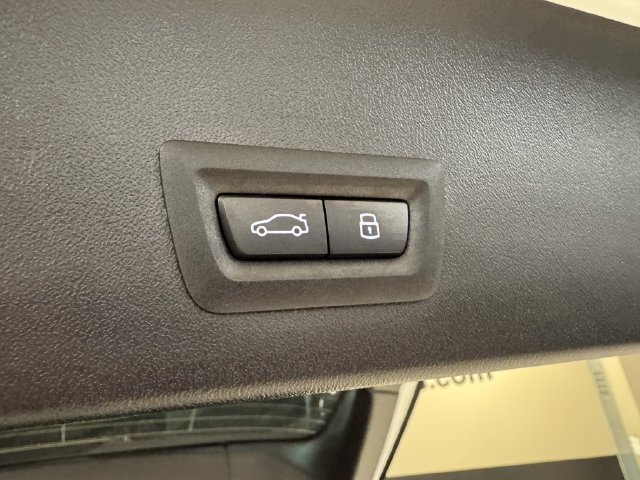 Used 2026 BMW X3 xDrive30i w/ M Sport Package AWD/4WD image 25