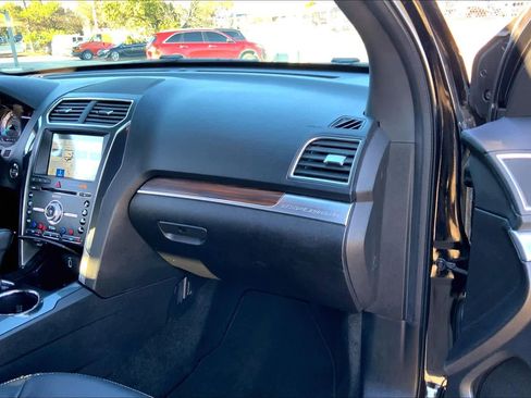 Used 2017 Ford Explorer Limited w/ Equipment Group 301A image 16