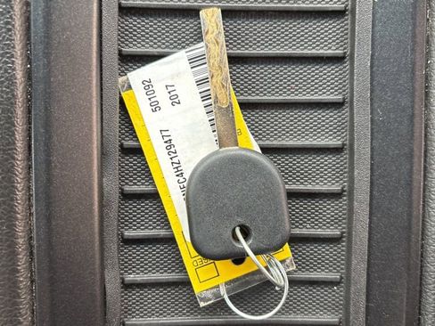 Used 2017 GMC Sierra 1500 SLT image 48