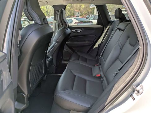 Used 2024 Volvo XC60 B5 Core AWD/4WD image 15