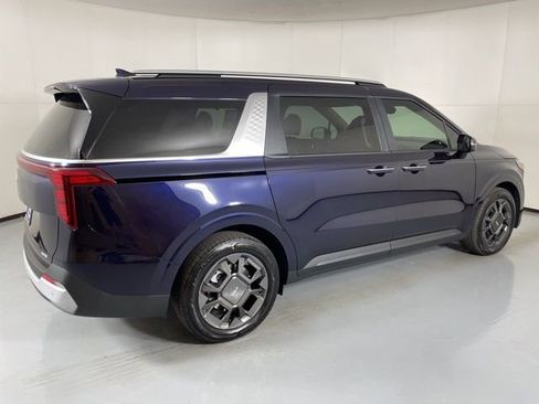 New 2026 Kia Carnival EX image 8