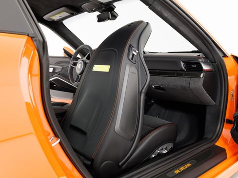 Used 2018 Porsche 911 GT3 RWD image 47