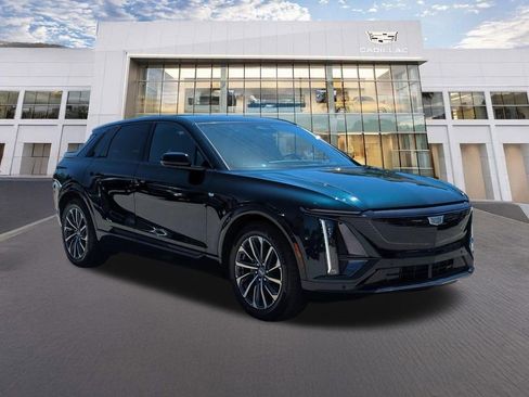 Certified 2024 Cadillac Lyriq Sport AWD/4WD image 3