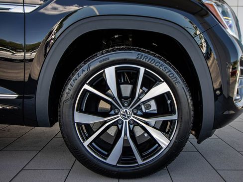 New 2026 Volkswagen Atlas Cross Sport SEL Premium R-Line AWD/4WD image 5