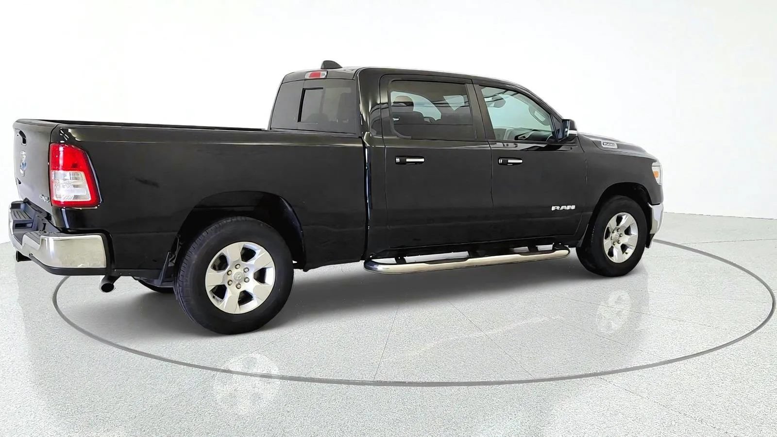 Used 2019 RAM 1500 Big Horn AWD/4WD image 9