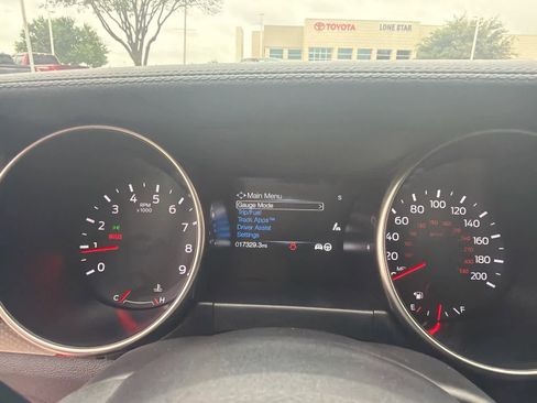 Used 2019 Ford Mustang Shelby GT350 w/ Technology Package image 6