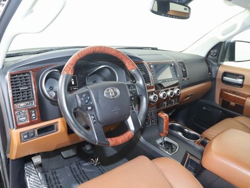 Used 2021 Toyota Sequoia Platinum image 26