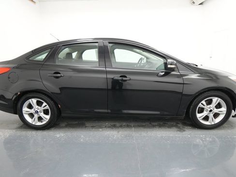 Used 2014 Ford Focus SE FWD image 9
