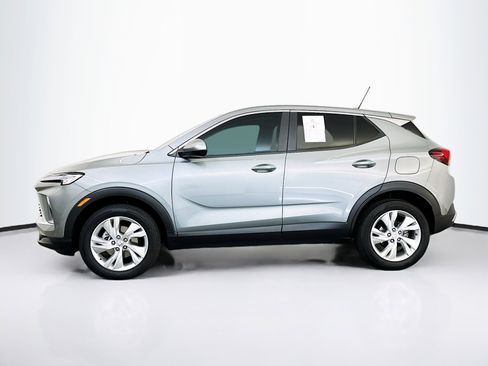 Used 2024 Buick Encore GX Preferred image 4