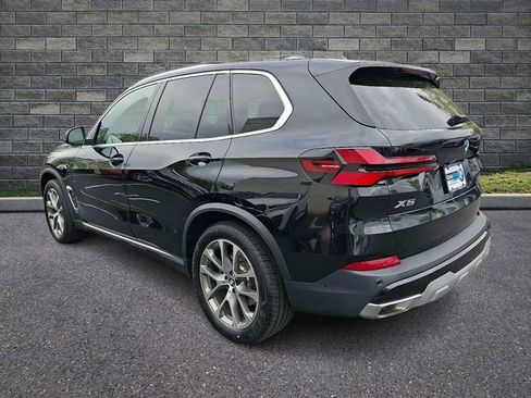 Used 2024 BMW X5 xDrive40i w/ Premium Package AWD/4WD image 4