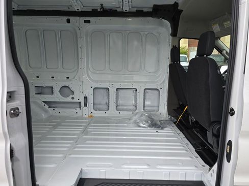 New 2026 Ford Transit 250 148 Medium Roof Extended AWD image 10
