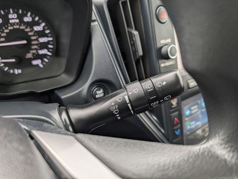 Certified 2025 Subaru Impreza 2.0i image 30