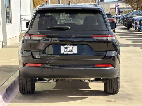 New 2025 Jeep Grand Cherokee Limited image 6