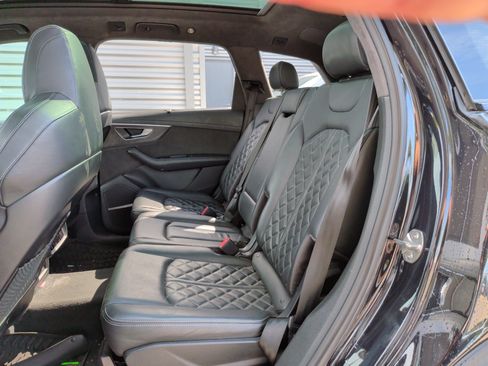 Used 2021 Audi SQ7 Prestige AWD/4WD image 30