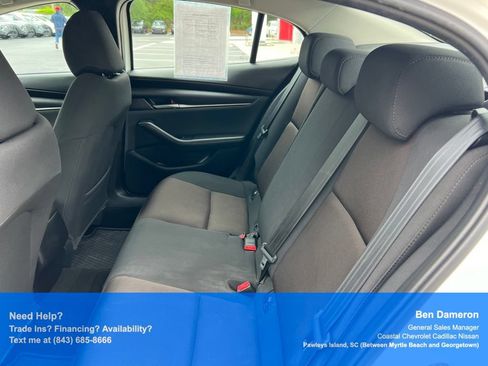 Used 2022 MAZDA MAZDA3 s FWD image 12