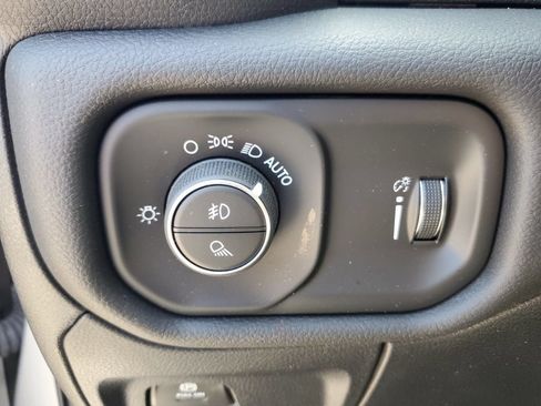 Used 2023 RAM 1500 Big Horn AWD/4WD image 11