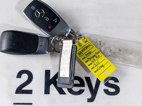 Used 2022 Mercedes-Benz GLE 350 4MATIC w/ Premium Package image 20