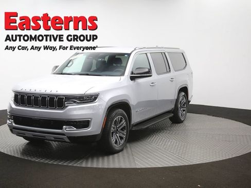 Used 2024 Jeep Wagoneer L Series II RWD image 62