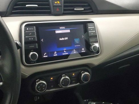 Used 2021 Nissan Versa SV FWD image 25