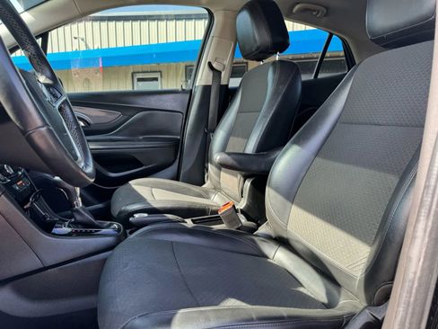 Used 2018 Buick Encore Preferred image 7