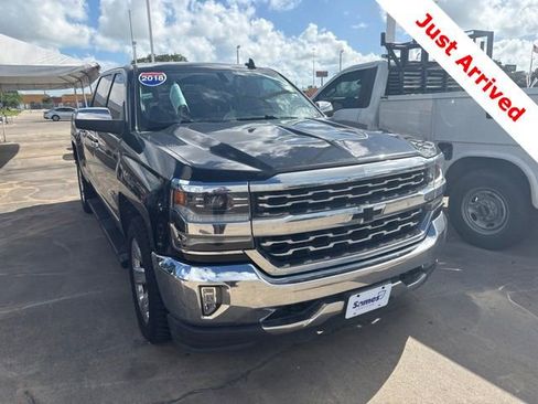 Used 2018 Chevrolet Silverado 1500 LTZ w/ Texas Edition RWD image 7