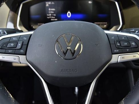 Certified 2023 Volkswagen Jetta SE FWD image 18