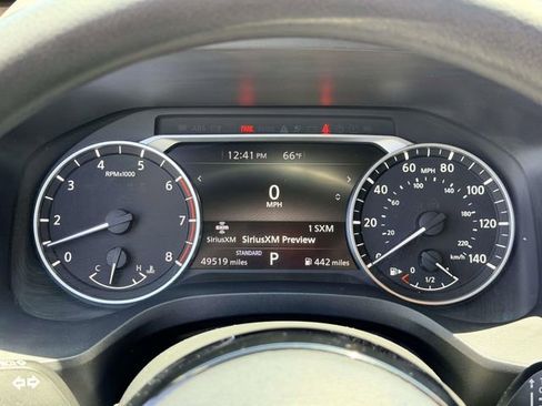 Used 2022 Nissan Rogue SV FWD image 23